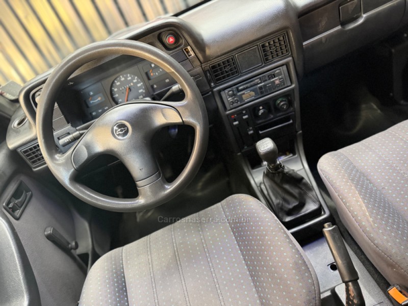 KADETT 2.0 EFI GL 8V GASOLINA 2P MANUAL - 1996 - CAXIAS DO SUL