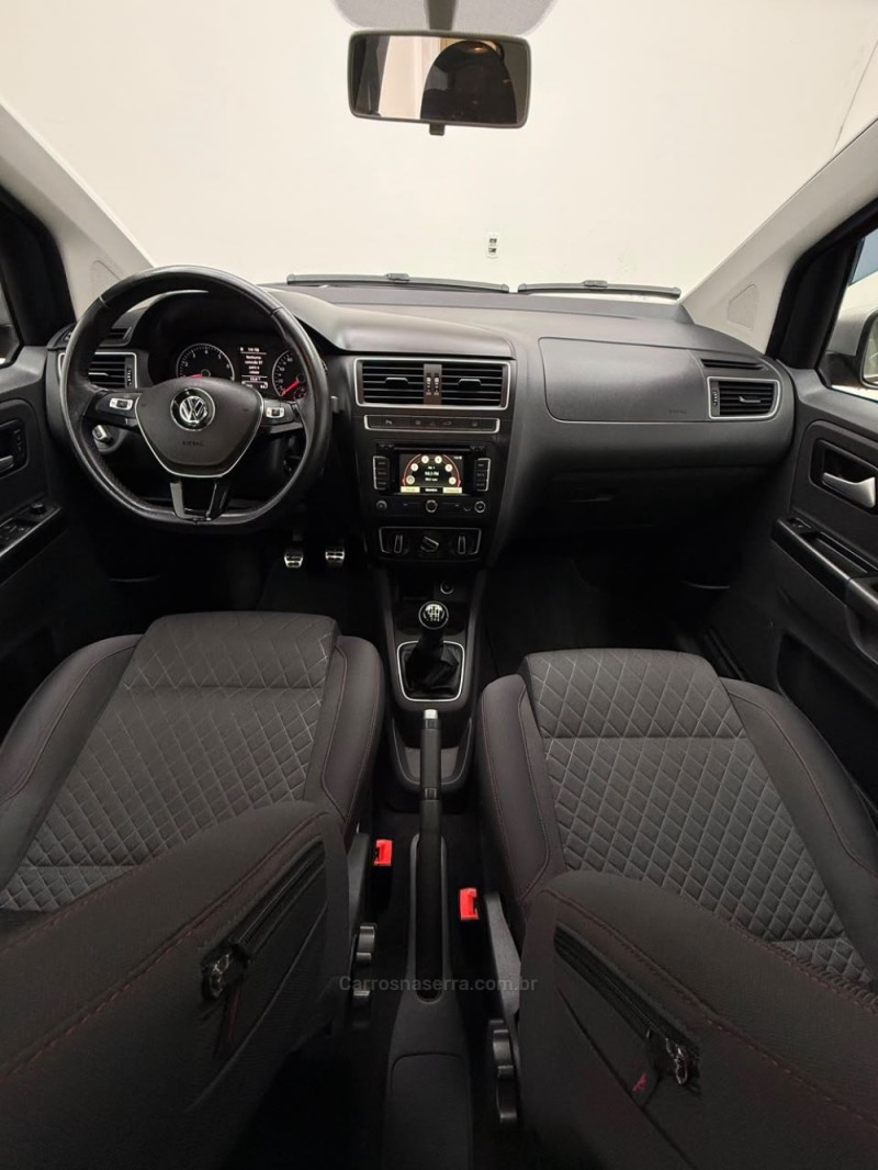CROSSFOX 1.6 MI FLEX 8V 4P MANUAL - 2015 - CAXIAS DO SUL