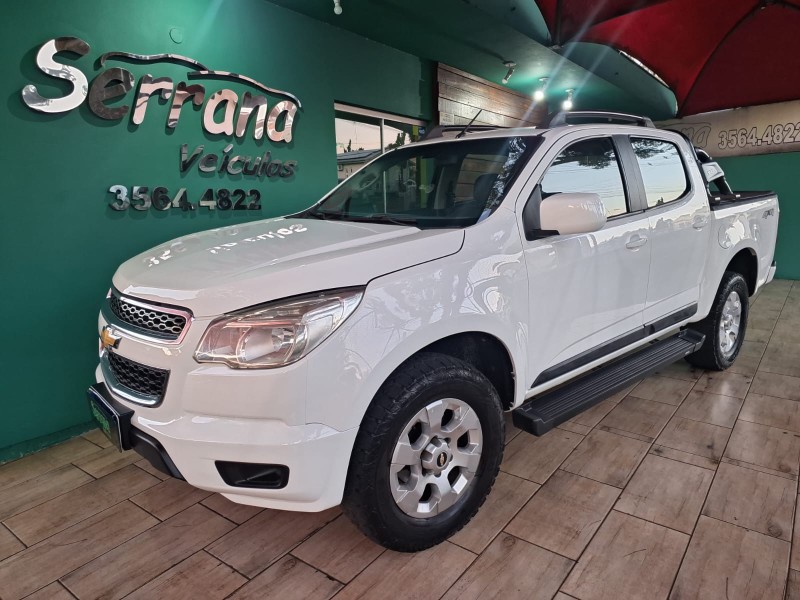 s10 2.8 ls 4x4 cd 16v turbo diesel 4p manual 2014 dois irmaos