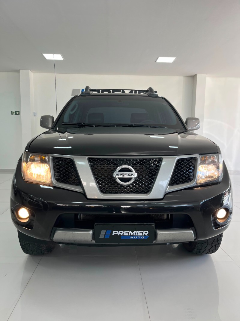FRONTIER 2.5 SV ATTACK 10 ANOS 4X4 CD TURBO ELETRONIC DIESEL 4P MANUAL - 2013 - CAXIAS DO SUL