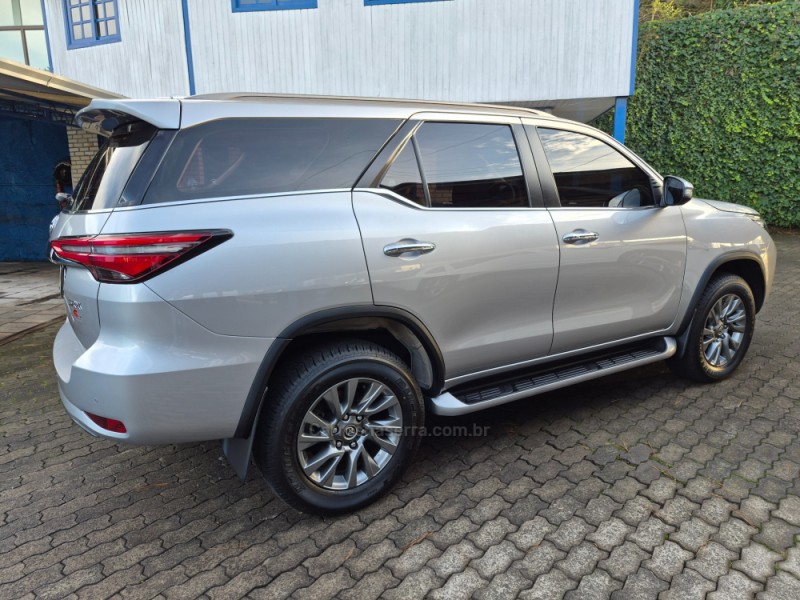 HILUX SW4 2.8 SRX 4X4 16V TURBO INTERCOOLER DIESEL 4P AUTOMÁTICO - 2022 - CAXIAS DO SUL