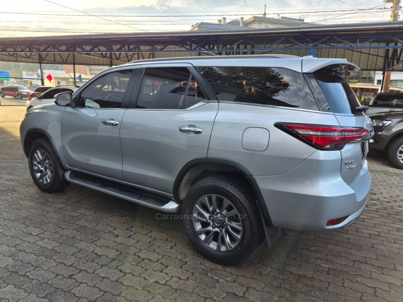 HILUX SW4 2.8 SRX 4X4 16V TURBO INTERCOOLER DIESEL 4P AUTOMÁTICO - 2022 - CAXIAS DO SUL