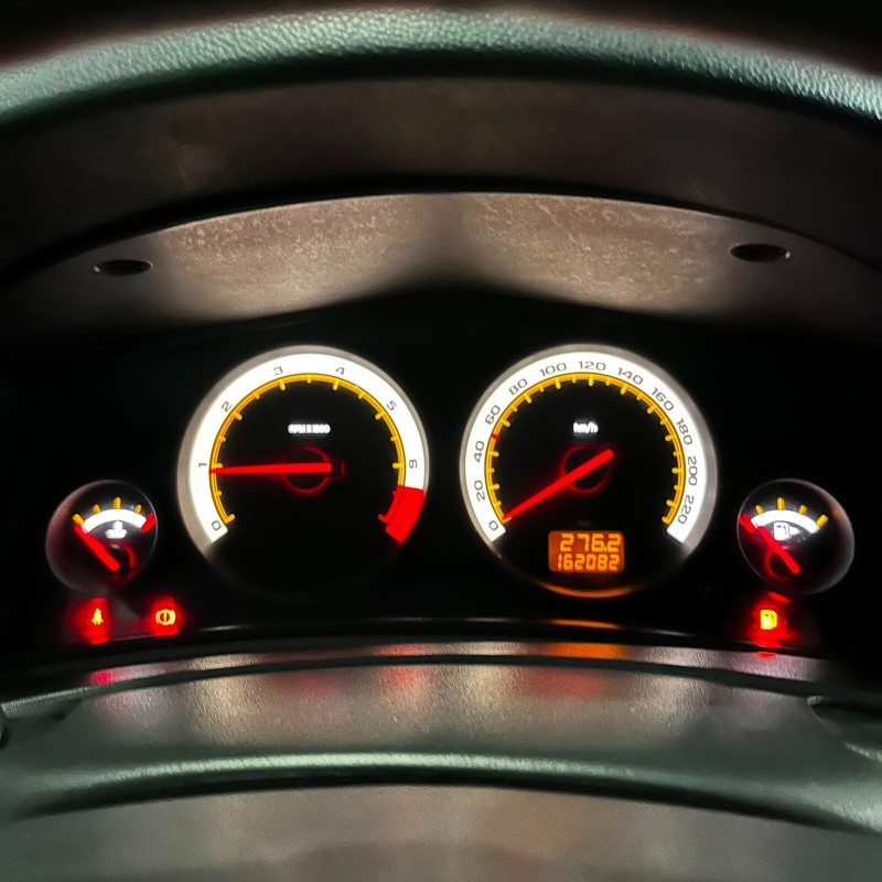 VECTRA 2.0 MPFI GT HATCH 8V FLEX 4P MANUAL - 2010 - CAXIAS DO SUL