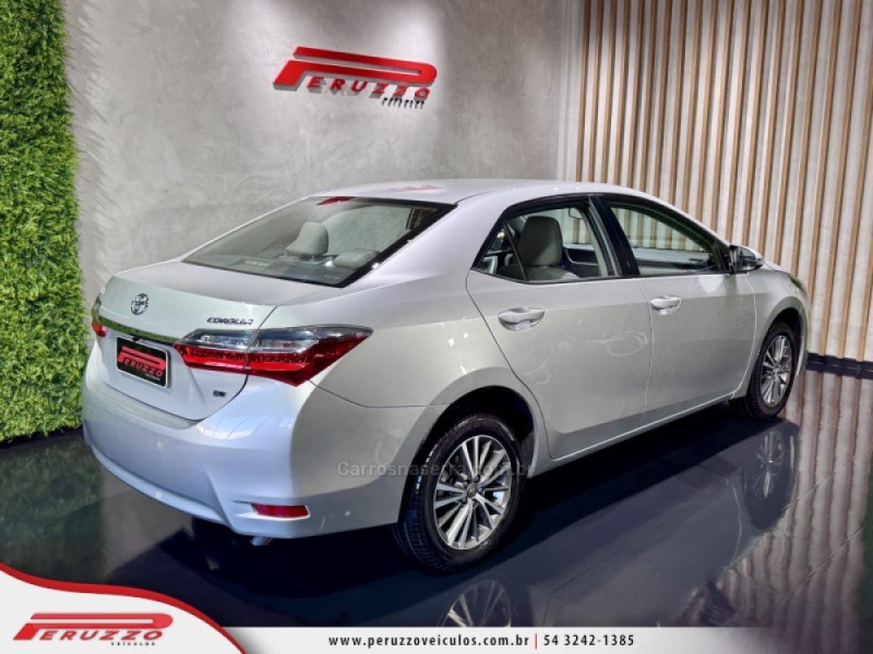 COROLLA 1.8 GLI 16V FLEX 4P AUTOMÁTICO - 2018 - NOVA PRATA