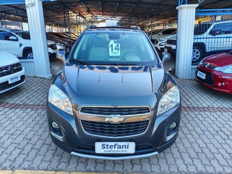 TRACKER 1.8 MPFI LTZ 4X2 16V FLEX 4P AUTOMÁTICO - 2014 - BOM PRINCíPIO