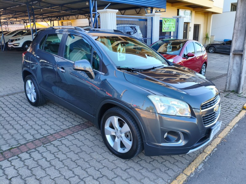 TRACKER 1.8 MPFI LTZ 4X2 16V FLEX 4P AUTOMÁTICO - 2014 - BOM PRINCíPIO