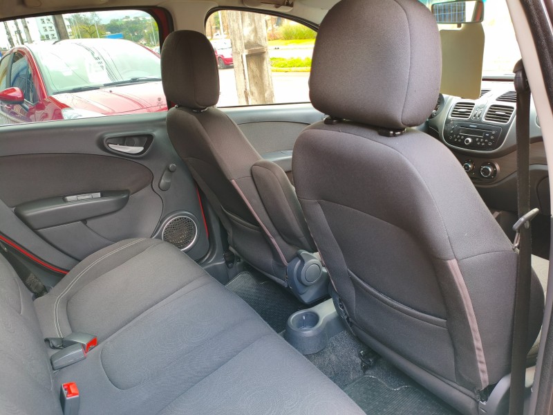 GRAND SIENA 1.4 MPI ATTRACTIVE 8V FLEX 4P MANUAL - 2015 - BOM PRINCíPIO