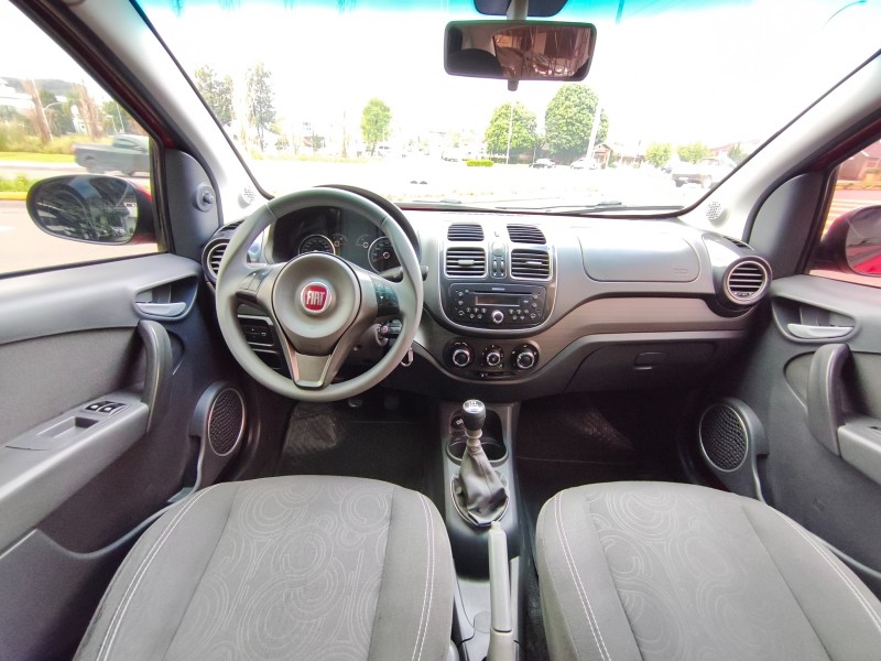 GRAND SIENA 1.4 MPI ATTRACTIVE 8V FLEX 4P MANUAL - 2015 - BOM PRINCíPIO