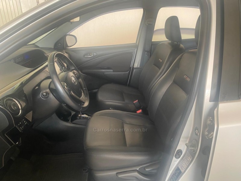 ETIOS 1.5 PLATINUM SEDAN 16V FLEX 4P AUTOMÁTICO - 2017 - LAJEADO