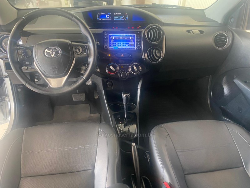 ETIOS 1.5 PLATINUM SEDAN 16V FLEX 4P AUTOMÁTICO - 2017 - LAJEADO