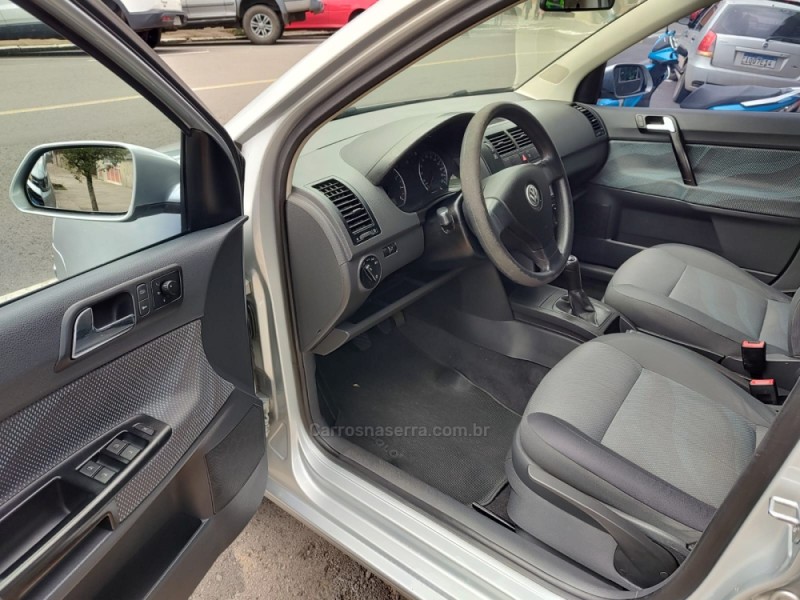 POLO SEDAN 1.6 MI 8V FLEX 4P MANUAL - 2011 - FLORES DA CUNHA