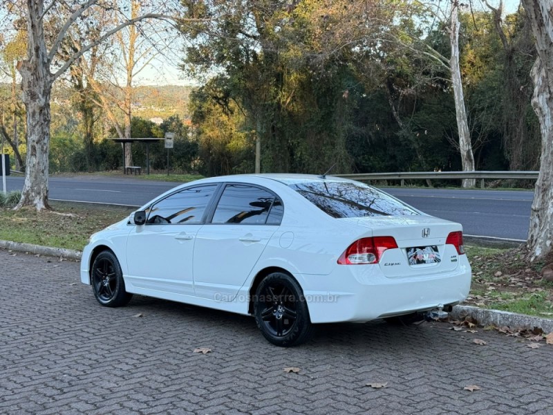 CIVIC 1.8 EXS 16V FLEX 4P AUTOMÁTICO - 2010 - DOIS IRMãOS