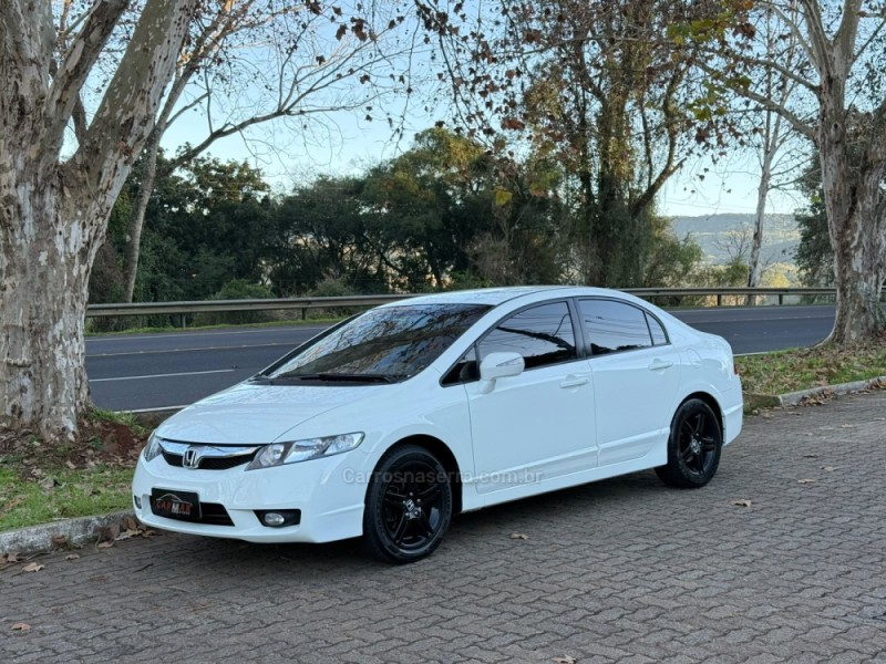 CIVIC 1.8 EXS 16V FLEX 4P AUTOMÁTICO - 2010 - DOIS IRMãOS