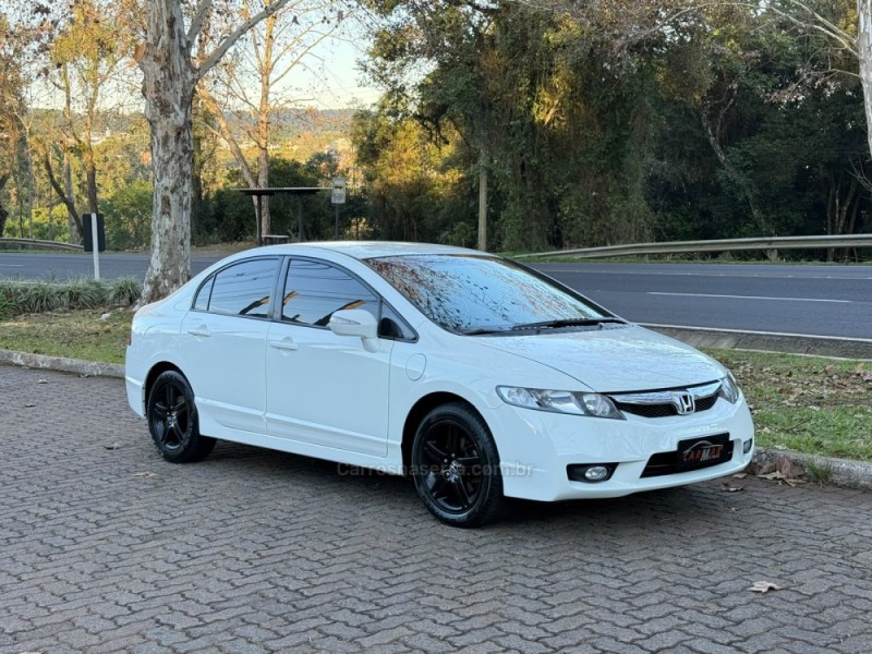 CIVIC 1.8 EXS 16V FLEX 4P AUTOMÁTICO - 2010 - DOIS IRMãOS