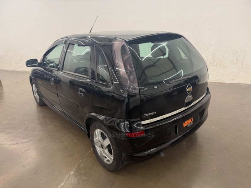 CORSA 1.4 MPFI PREMIUM 8V FLEX 4P MANUAL - 2009 - CAXIAS DO SUL