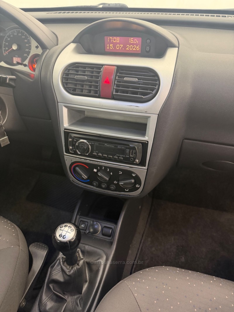 CORSA 1.4 MPFI PREMIUM 8V FLEX 4P MANUAL - 2009 - CAXIAS DO SUL