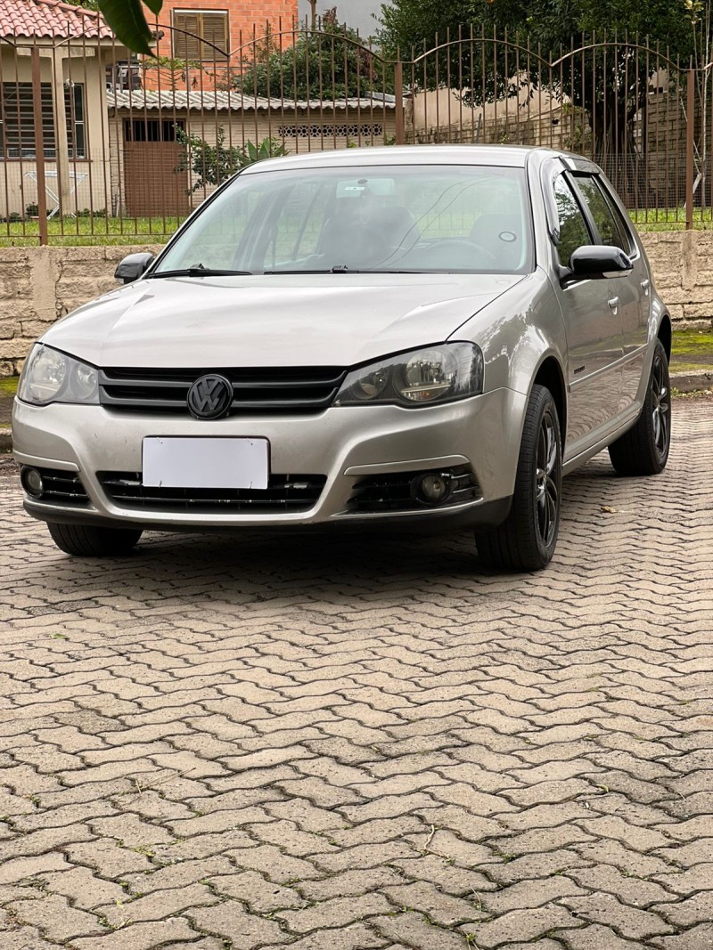 GOLF 1.6 8V GASOLINA 4P MANUAL - 2011 - NOVO HAMBURGO