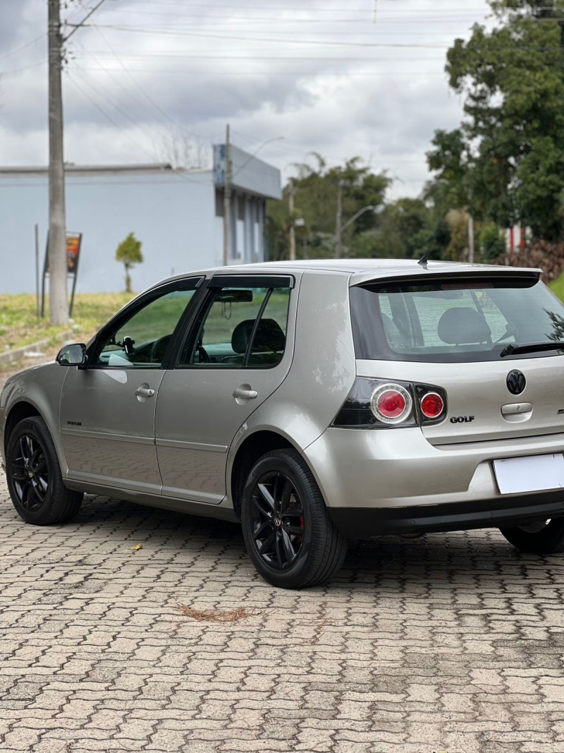 GOLF 1.6 8V GASOLINA 4P MANUAL - 2011 - NOVO HAMBURGO