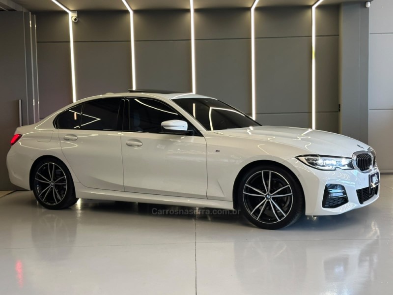 320I 2.0 M SPORT GP 16V TURBO ACTIVE FLEX 4P AUTOMÁTICO - 2022 - SAPIRANGA