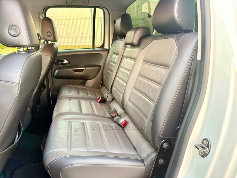 AMAROK 2.0 HIGHLINE 4X4 CD 16V TURBO INTERCOOLER DIESEL 4P AUTOMÁTICO - 2017 - ESTâNCIA VELHA