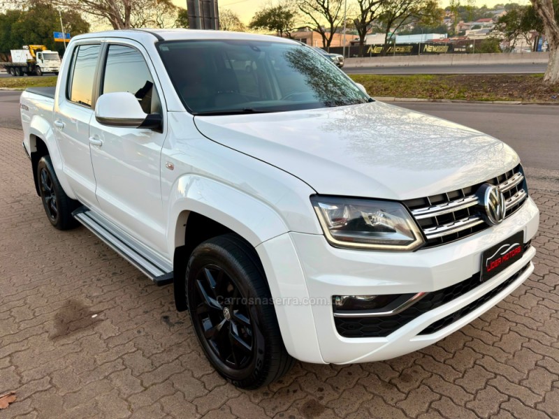 AMAROK 2.0 HIGHLINE 4X4 CD 16V TURBO INTERCOOLER DIESEL 4P AUTOMÁTICO - 2017 - ESTâNCIA VELHA