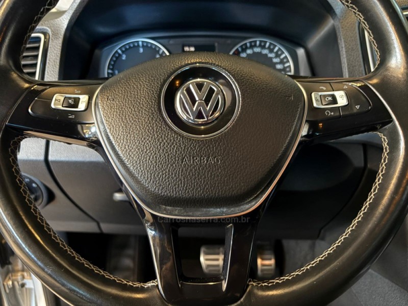 AMAROK 3.0 V6 TDI HIGHLINE CD DIESEL 4MOTION AUTOMÁTICO - 2018 - CAMPO BOM