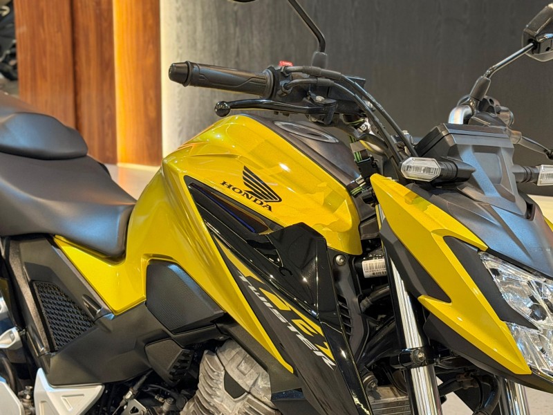 CB 300F TWISTER ABS - 2023 - NOVO HAMBURGO