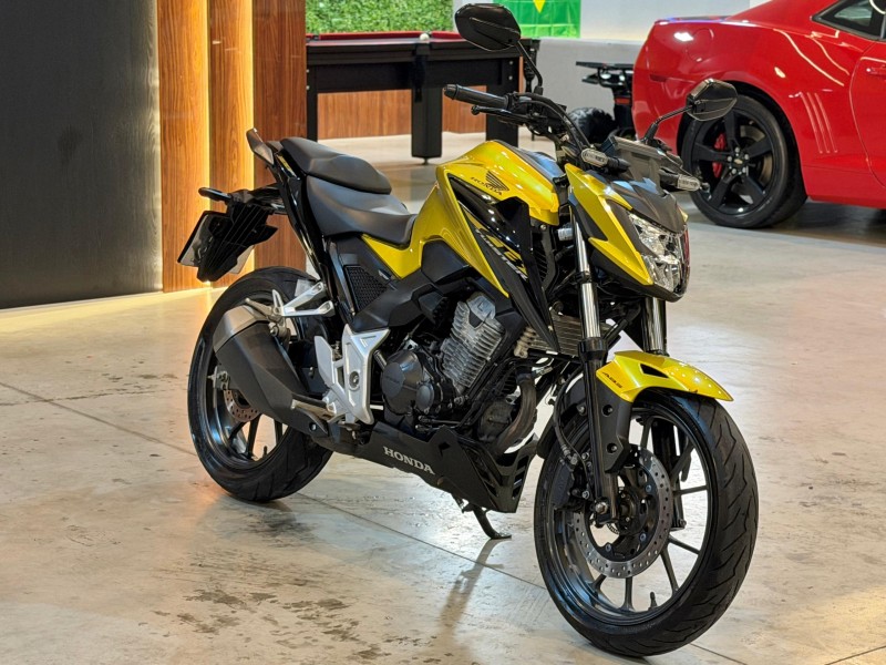 CB 300F TWISTER ABS - 2023 - NOVO HAMBURGO