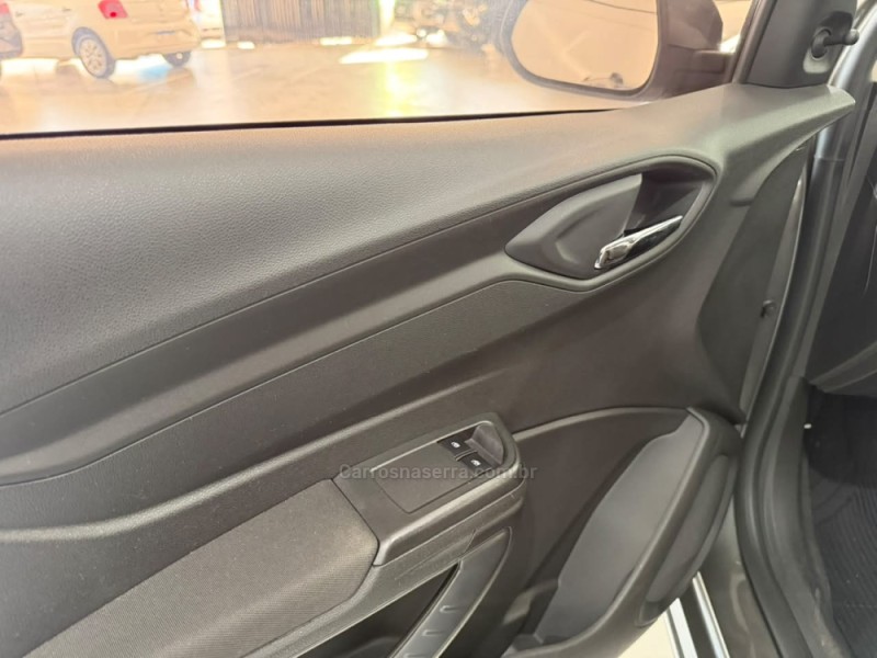 ONIX 1.4 MPFI LT 8V FLEX 4P MANUAL - 2015 - VACARIA