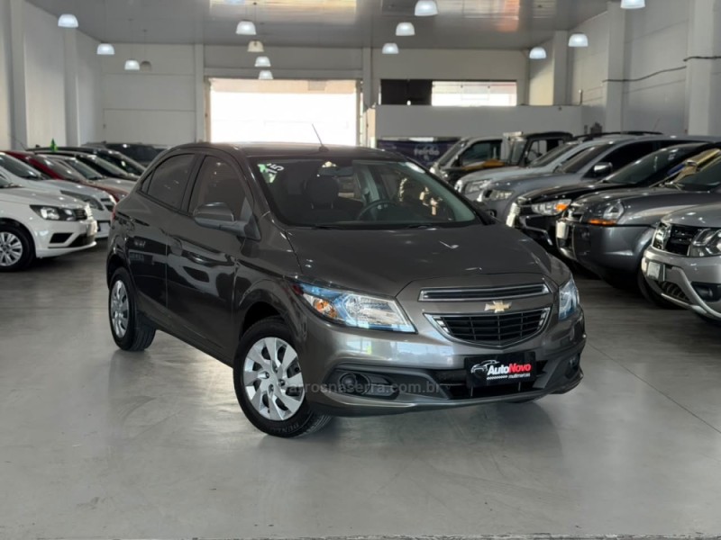 ONIX 1.4 MPFI LT 8V FLEX 4P MANUAL - 2015 - VACARIA