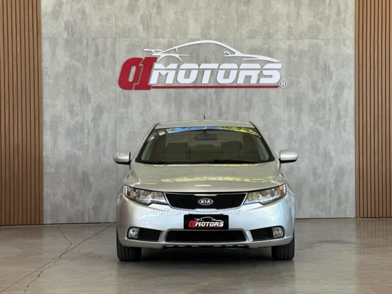 CERATO 1.6 E.221 SEDAN 16V GASOLINA 4P AUTOMÁTICO - 2010 - NOVO HAMBURGO