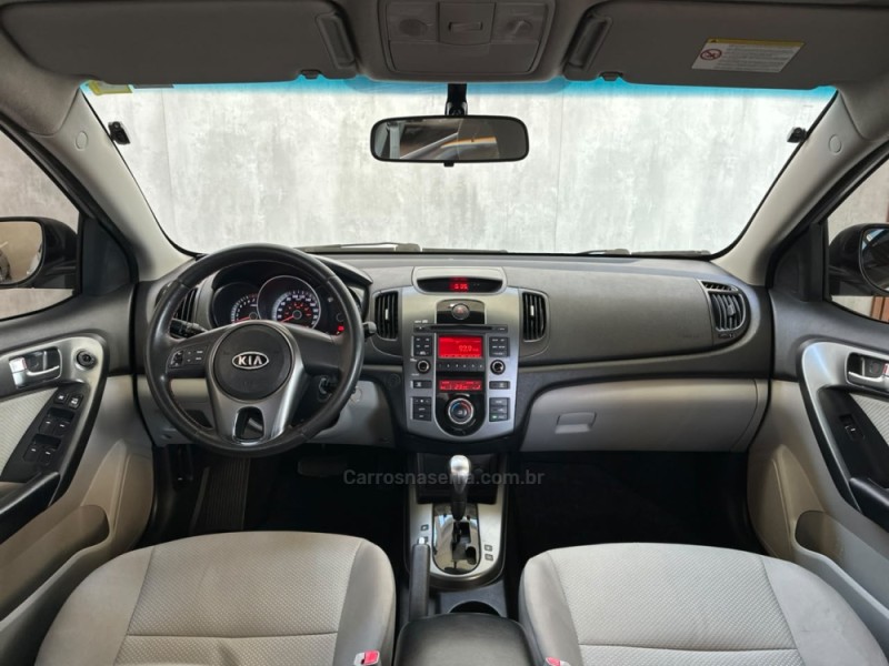CERATO 1.6 E.221 SEDAN 16V GASOLINA 4P AUTOMÁTICO - 2010 - NOVO HAMBURGO