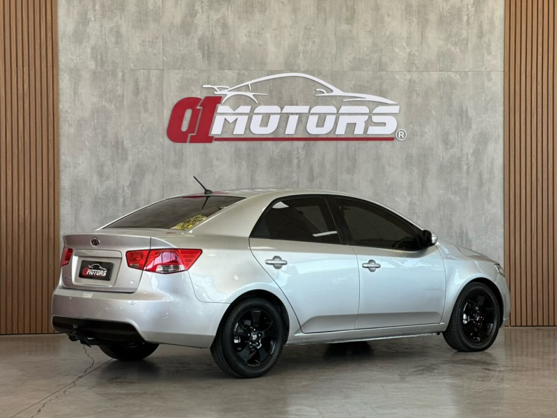 CERATO 1.6 E.221 SEDAN 16V GASOLINA 4P AUTOMÁTICO - 2010 - NOVO HAMBURGO