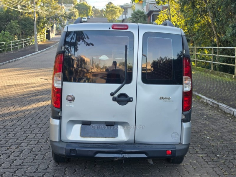 DOBLÓ 1.8 MPI ESSENCE 16V FLEX 7P MANUAL - 2012 - IVOTI