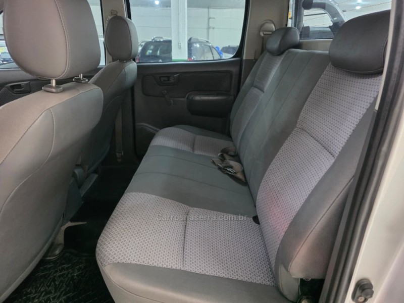 HILUX 3.0 4X4 8V DIESEL 4P MANUAL - 2013 - SAPUCAIA DO SUL
