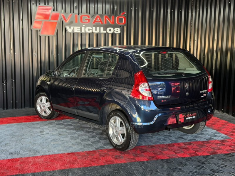SANDERO 1.6 PRIVILÉGE 16V FLEX 4P MANUAL - 2009 - CAXIAS DO SUL