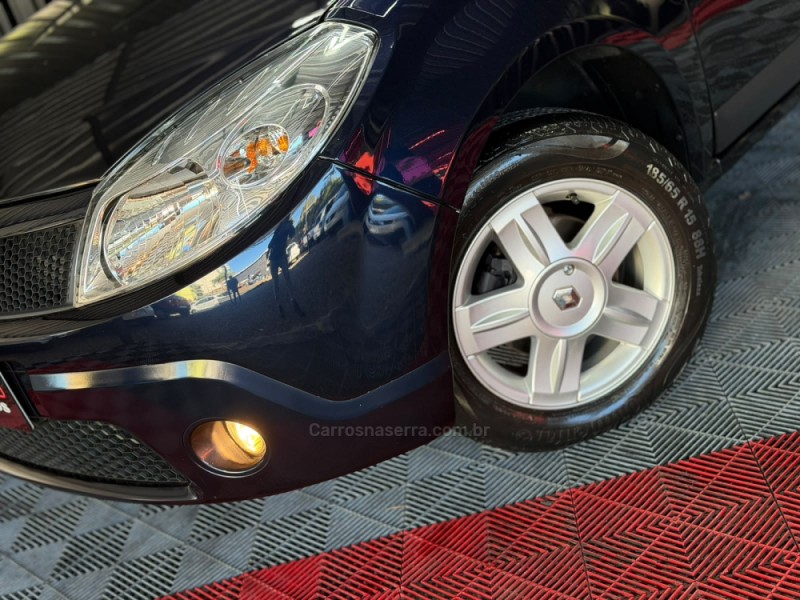 SANDERO 1.6 PRIVILÉGE 16V FLEX 4P MANUAL - 2009 - CAXIAS DO SUL