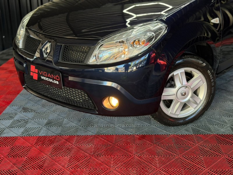 SANDERO 1.6 PRIVILÉGE 16V FLEX 4P MANUAL - 2009 - CAXIAS DO SUL