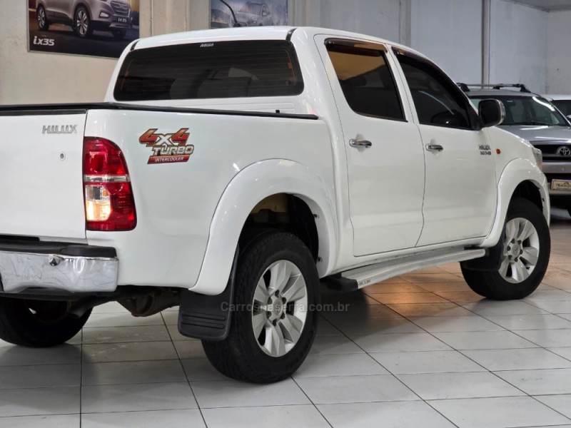 HILUX 2.8 4X4 CD 8V DIESEL 4P MANUAL - 2015 - SAPUCAIA DO SUL