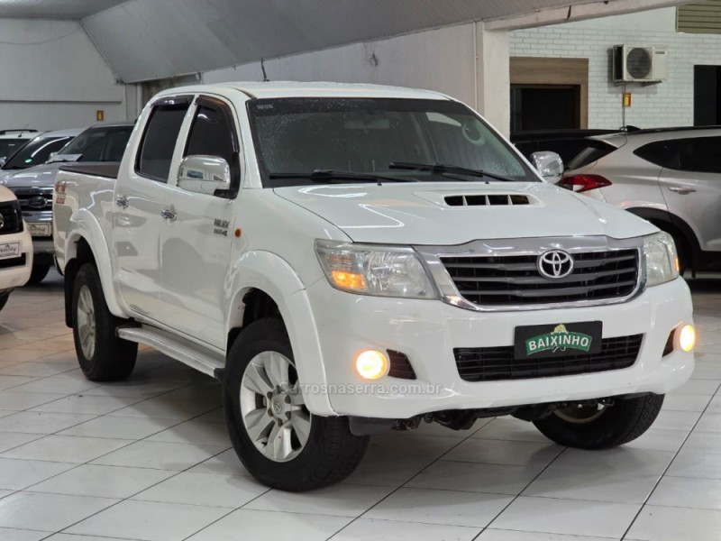HILUX 2.8 4X4 CD 8V DIESEL 4P MANUAL - 2015 - SAPUCAIA DO SUL