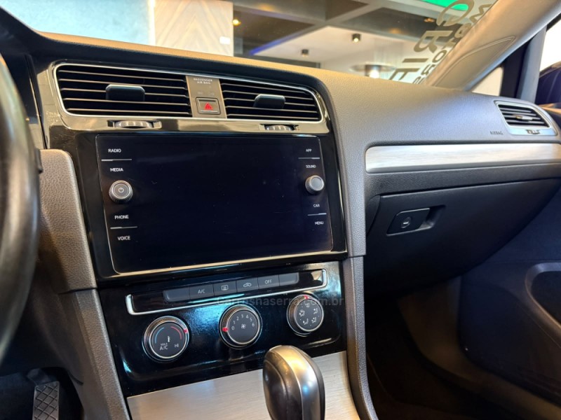 GOLF 1.6 MSI COMFORTLINE 16V TOTAL FLEX 4P TIPTRONIC - 2016 - CAMPO BOM