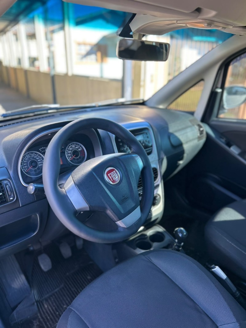 IDEA 1.4 MPI ATTRACTIVE 8V FLEX 4P MANUAL - 2014 - CANELA