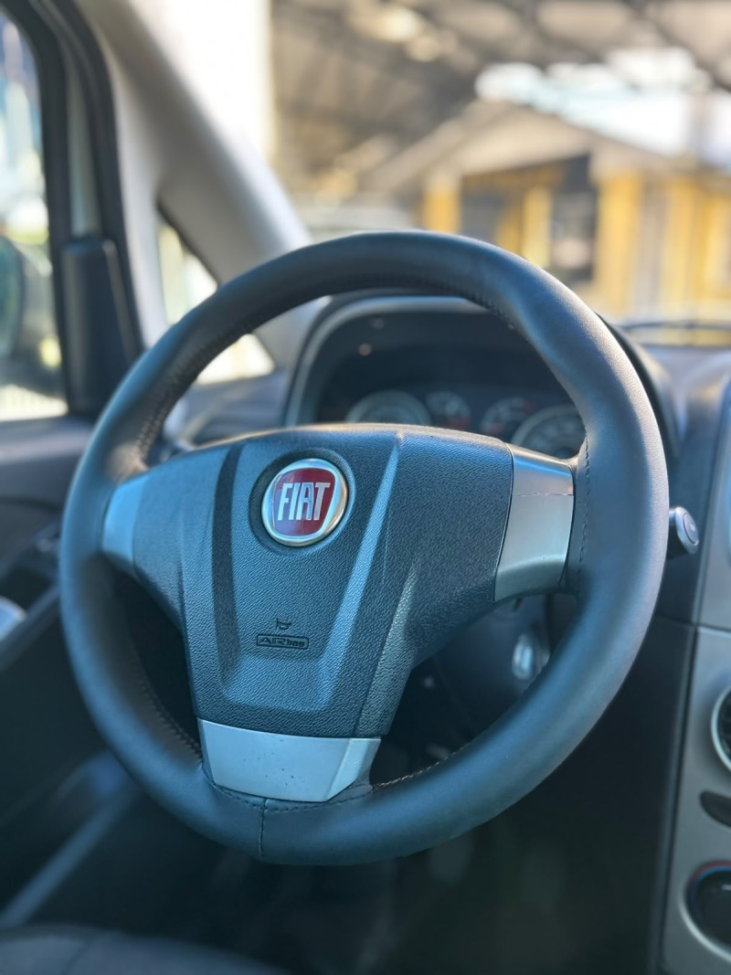 IDEA 1.4 MPI ATTRACTIVE 8V FLEX 4P MANUAL - 2014 - CANELA
