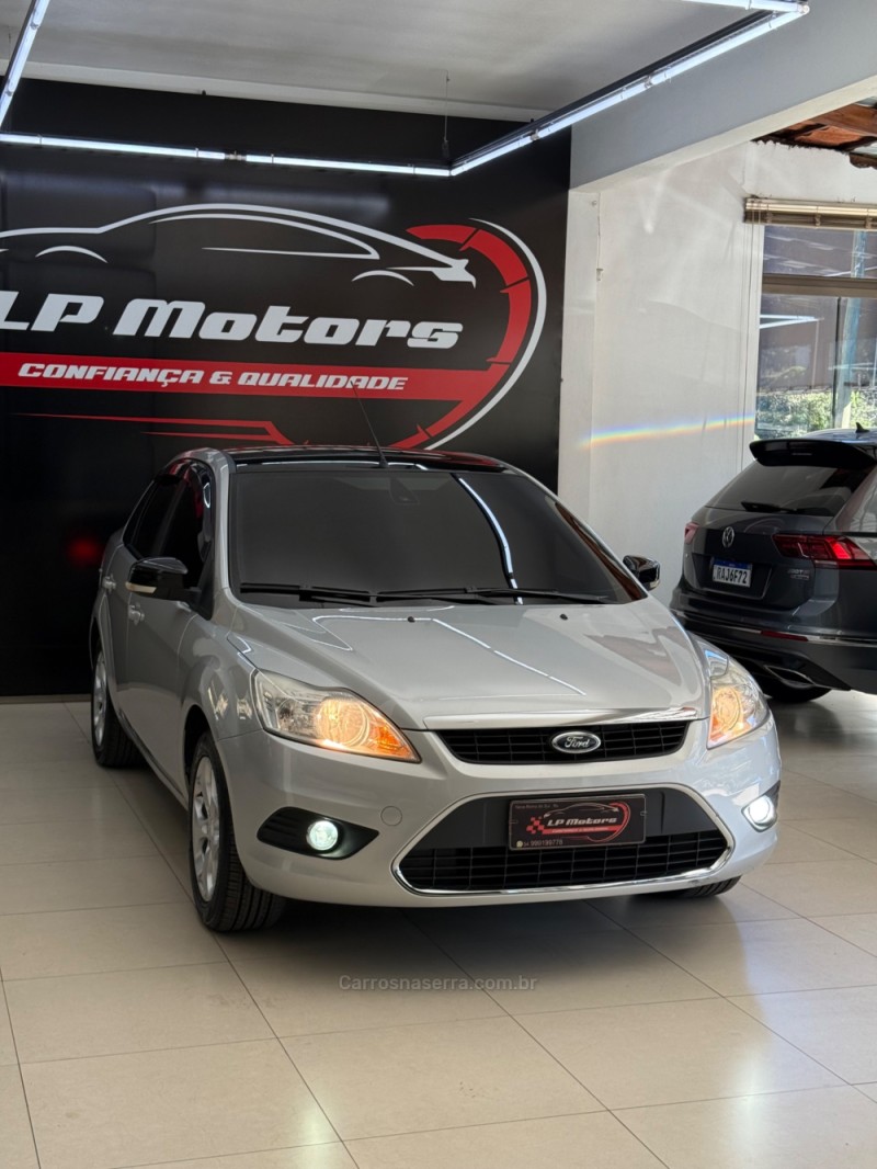FOCUS 2.0 GLX 16V FLEX 4P MANUAL - 2013 - FARROUPILHA