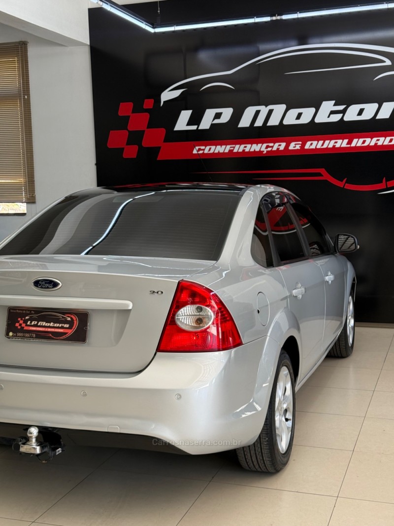 FOCUS 2.0 GLX 16V FLEX 4P MANUAL - 2013 - FARROUPILHA