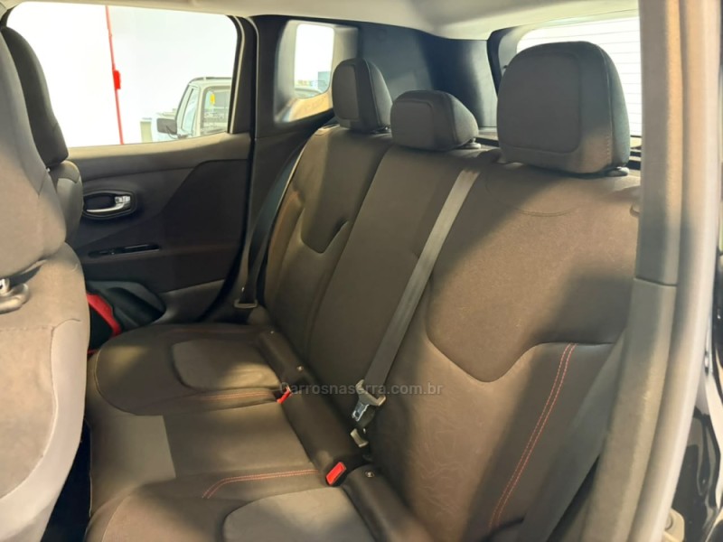RENEGADE 2.0 16V TURBO DIESEL TRAILHAWK 4P 4X4 AUTOMÁTICO - 2016 - BENTO GONçALVES