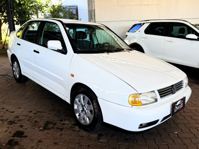 POLO 1.8 MI CLASSIC SPECIAL SEDAN 8V GASOLINA 4P MANUAL - 2000 - CAXIAS DO SUL