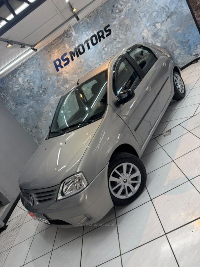 LOGAN 1.0 EXPRESSION 16V FLEX 4P MANUAL - 2010 - CAXIAS DO SUL