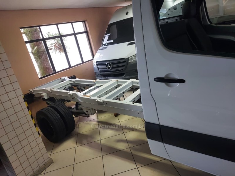SPRINTER 2.2 CHASSI 515 LONGO DIESEL 3P MANUAL - 2019 - BENTO GONçALVES