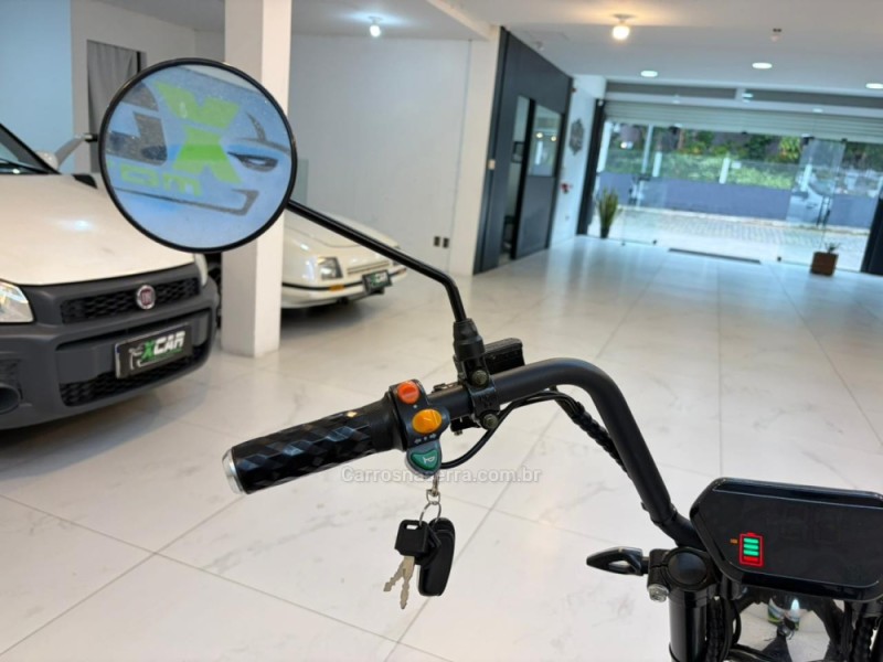 SCOOTER ELÉTRICA  - 2022 - BENTO GONçALVES